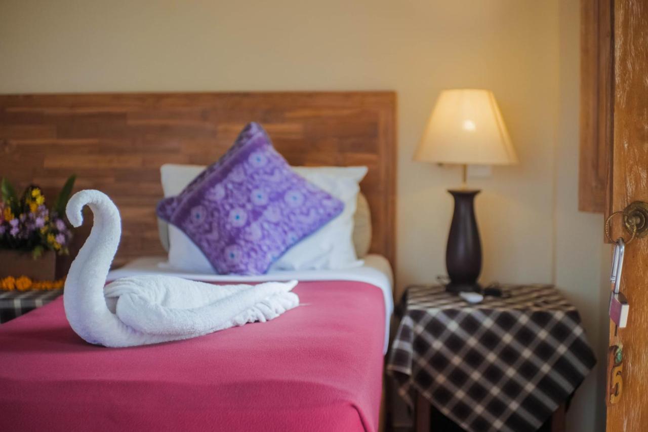 Nirwa Ubud Homestay Buitenkant foto